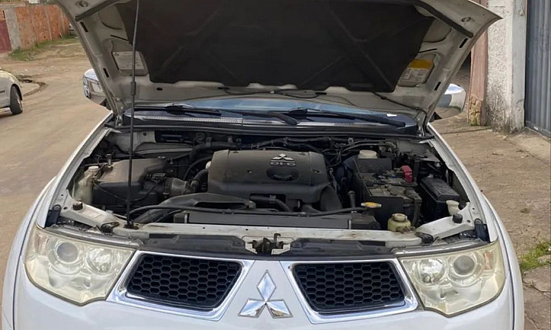 Mitsubishi L200 Trit...
