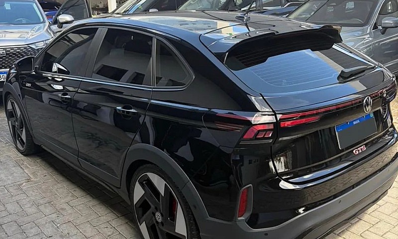 Volkswagen Nivus Gts...