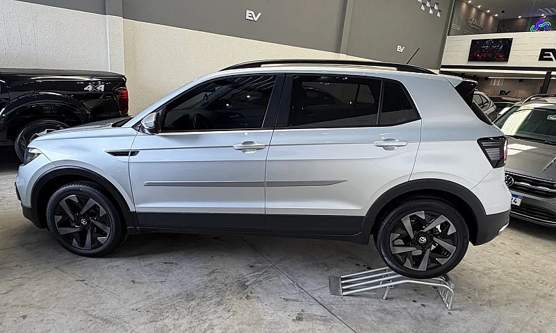 Volkswagen T-Cross 1...