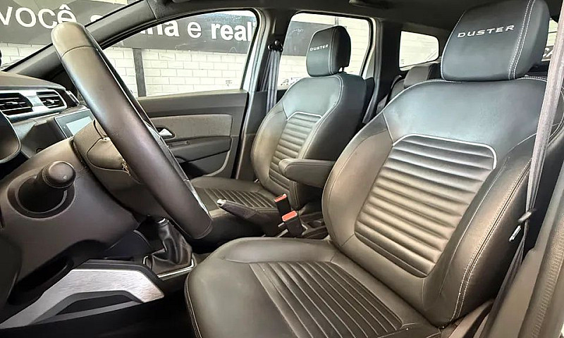 Renault Duster Iconi...