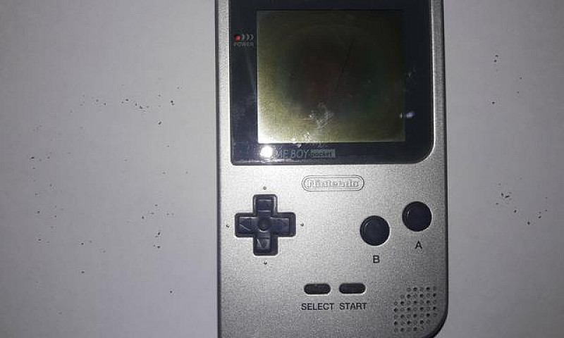 Game Boy Pocket Com ...