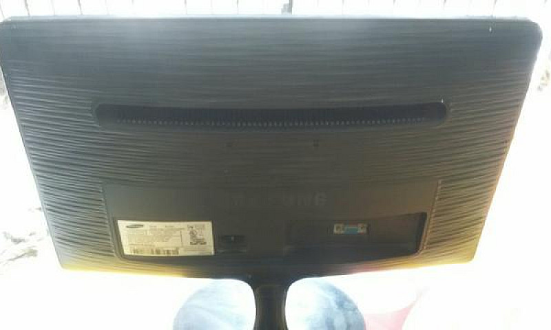 Monitor Samsung...