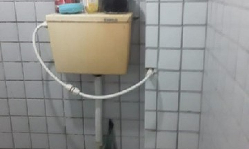 Aluga-Se Ou Vende-Se...