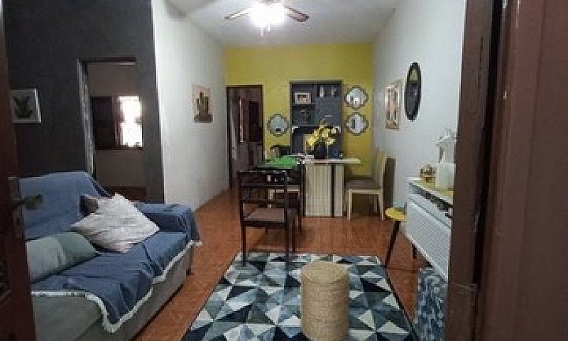 Vende-Se Casa Conjun...