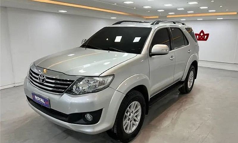 Toyota Hilux Sw4 201...