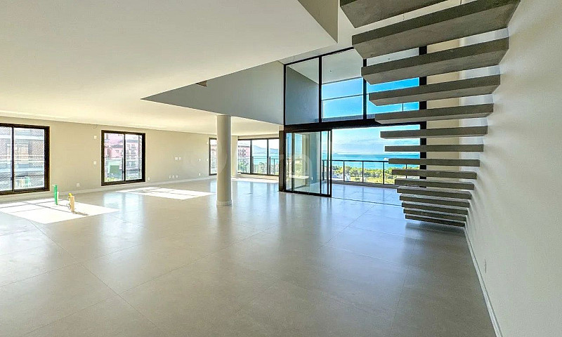 Duplex Com 3 Suítes ...