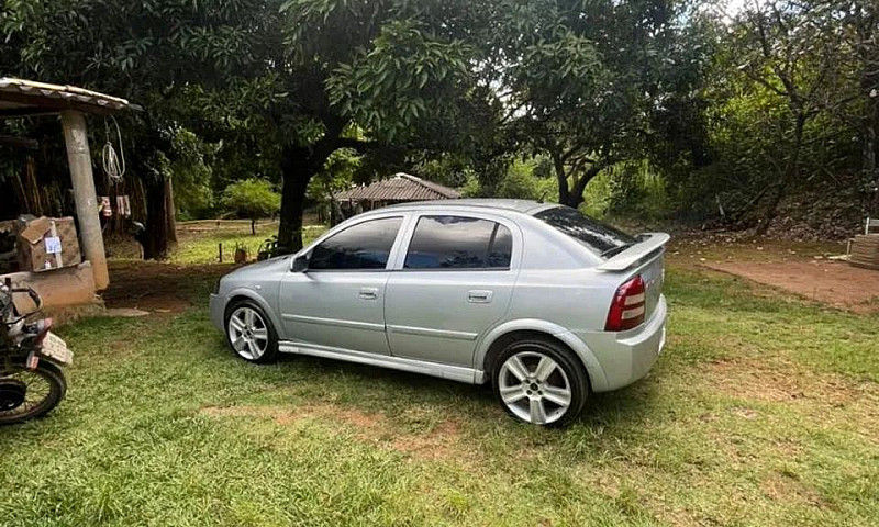 Chevrolet Astra Adva...