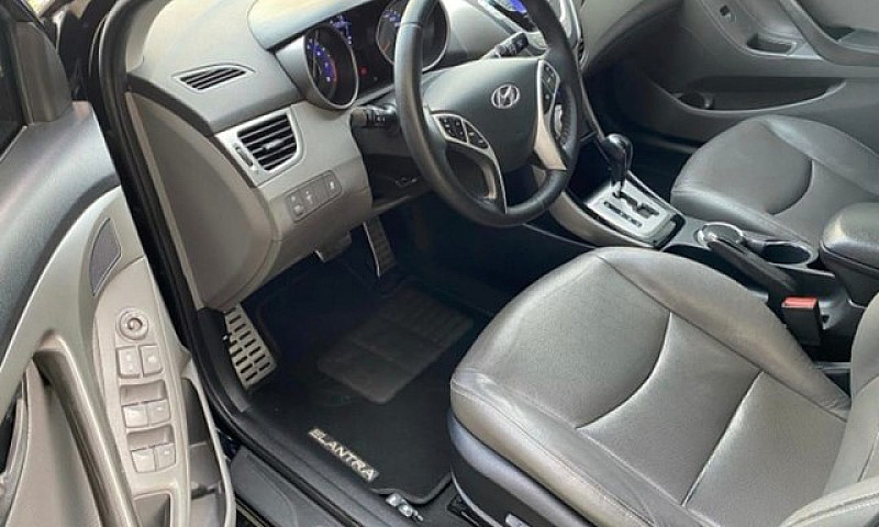 Elantra 1.8 16 2012...