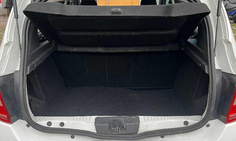 Renault Sandero Auth...