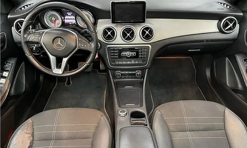 Mercedes-Benz Gla 20...