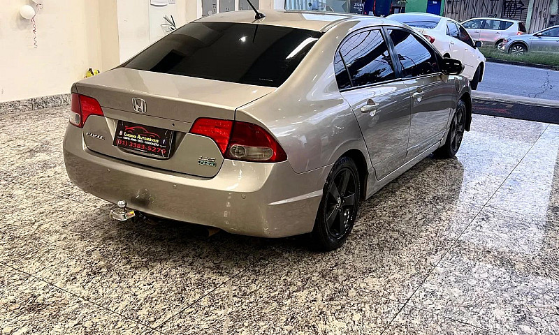 Honda Civic 1.8 Aut....