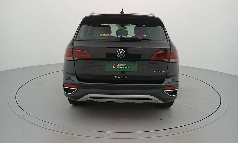 Volkswagen Taos High...