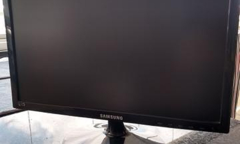 Vendo Monitor Vga Le...