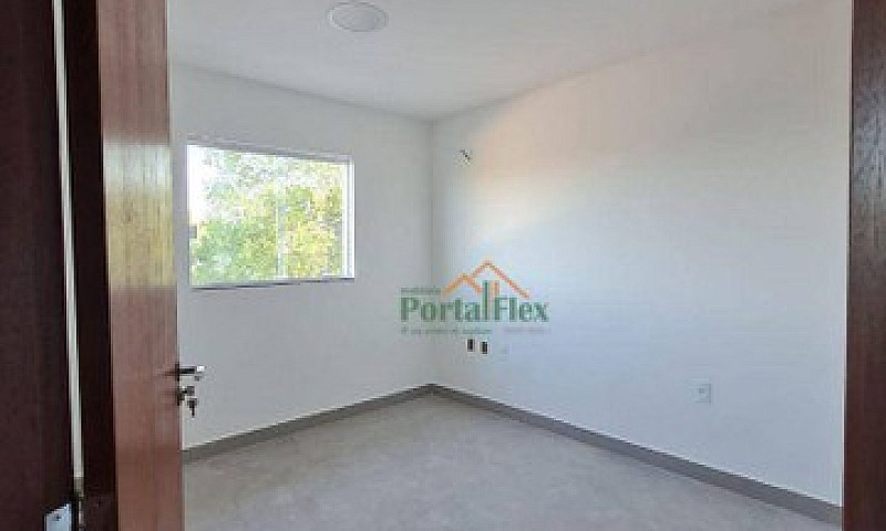 Casa Com 2 Dormitóri...