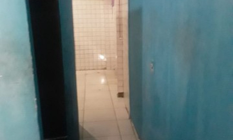 Aluga-Se Ou Vende-Se...