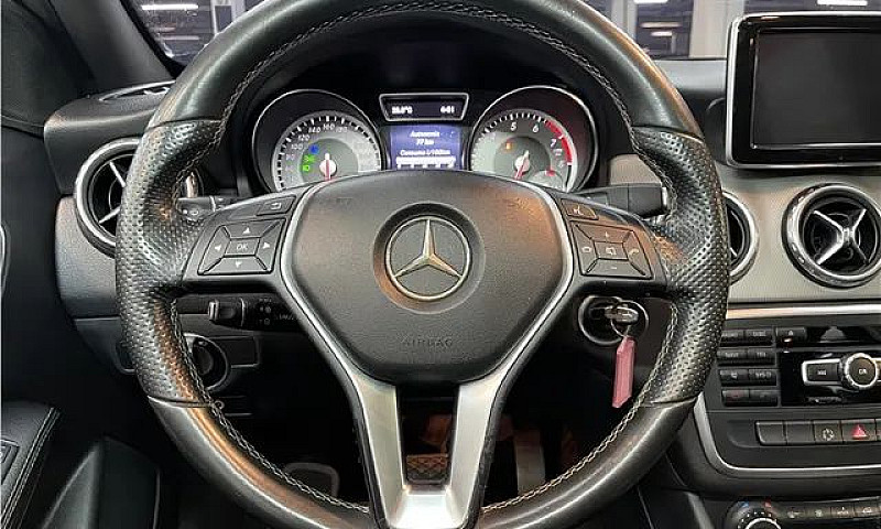 Mercedes-Benz Gla 20...