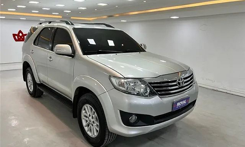 Toyota Hilux Sw4 201...