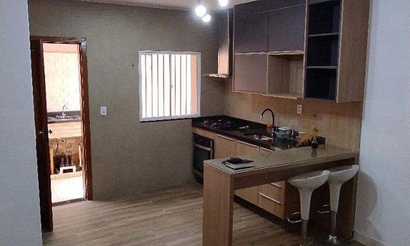 Casa  3 Qtos , 1 Suí...