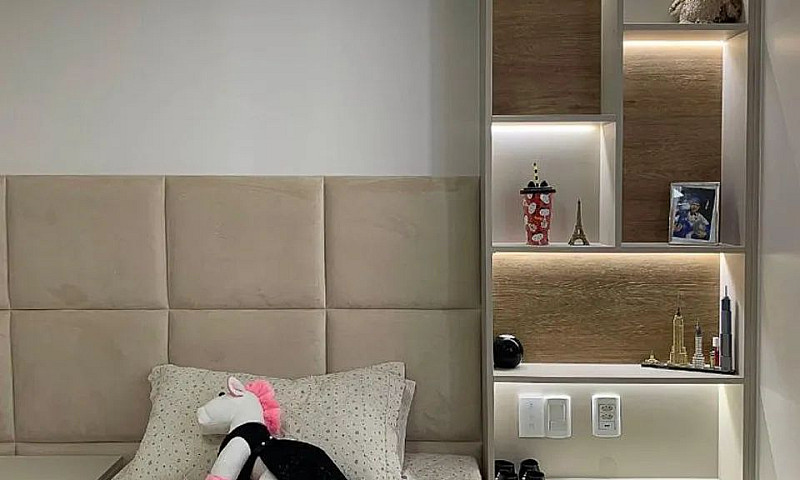 Apartamento De 242 M...
