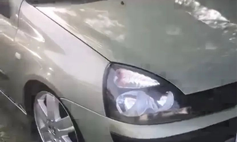 Renault Clio Rt/ Pri...