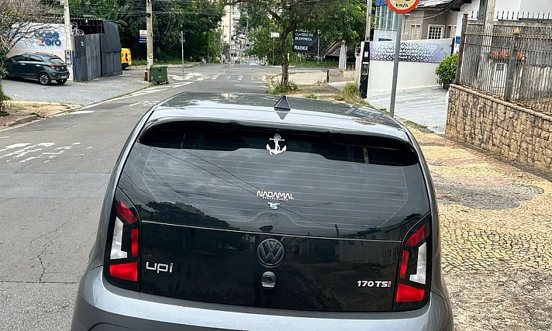 Volkswagen Up! Move ...