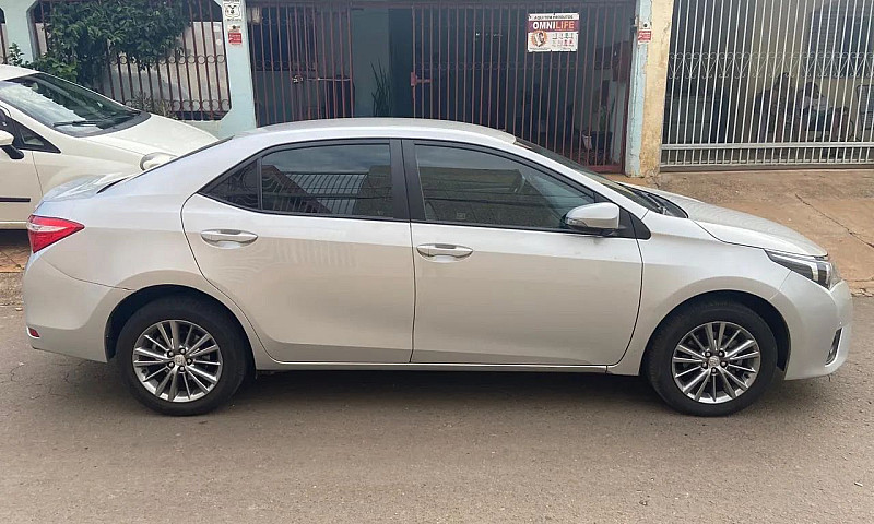 Toyota Corolla Xei 2...