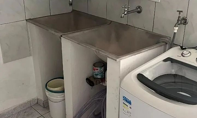 J8 Vendo Está Casa N...