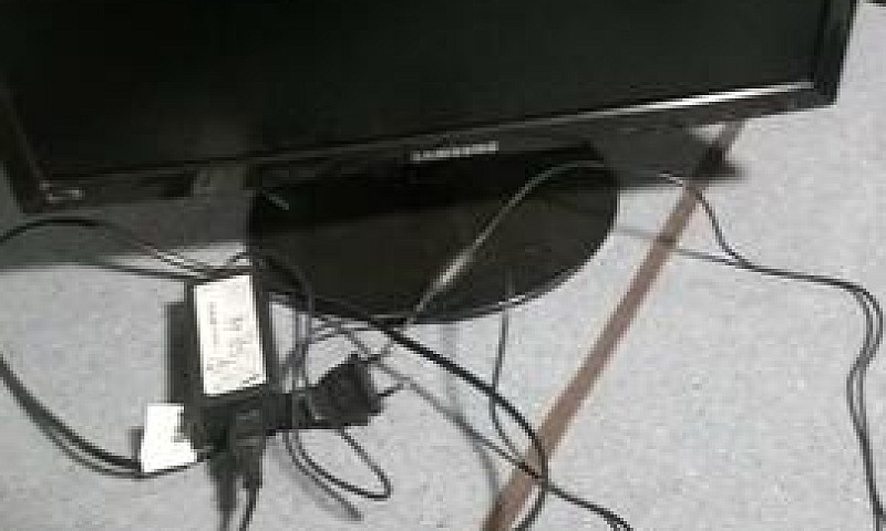 Vendo Monitor Vga Le...