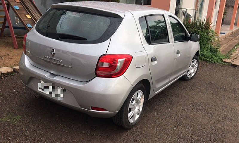 Sandero Autentic 1.0...