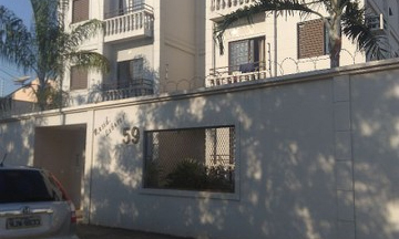 Apartamento De 1 Qua...