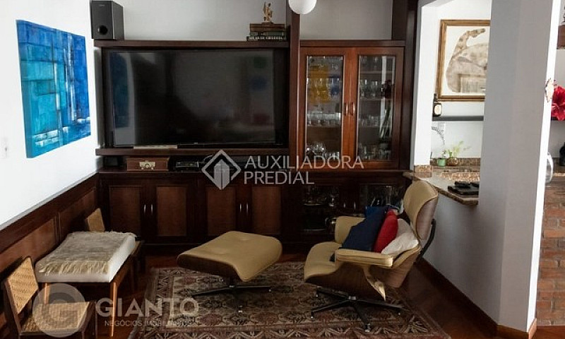 Casa De Condomínio P...
