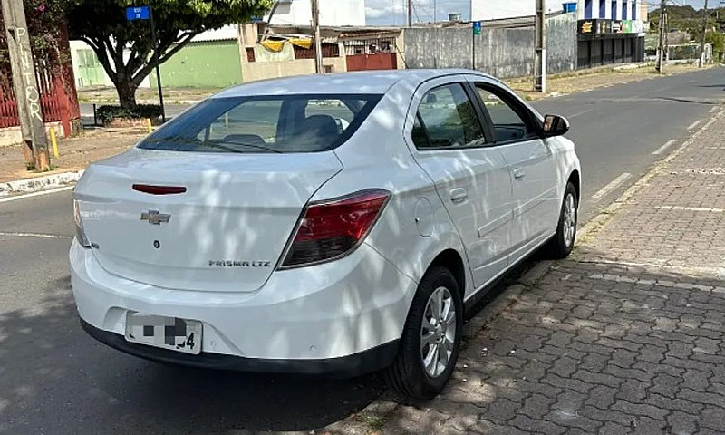 Chevrolet Prisma Sed...