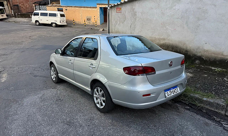 Fiat Siena El Celeb....