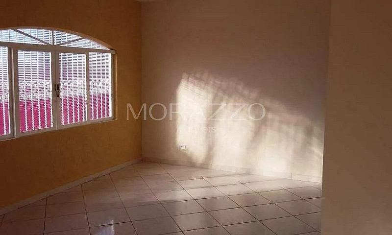 Casa Com 3 Dormitóri...