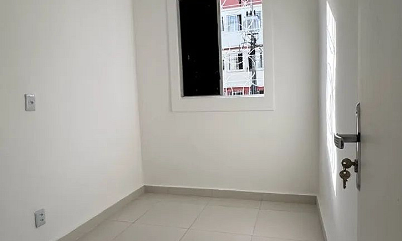 Apartamento À Venda...