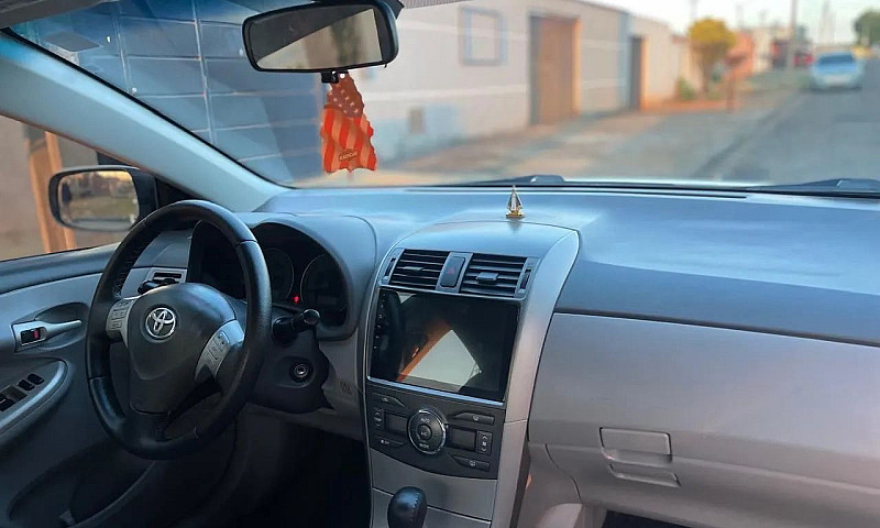 Toyota Corolla Xei 1...