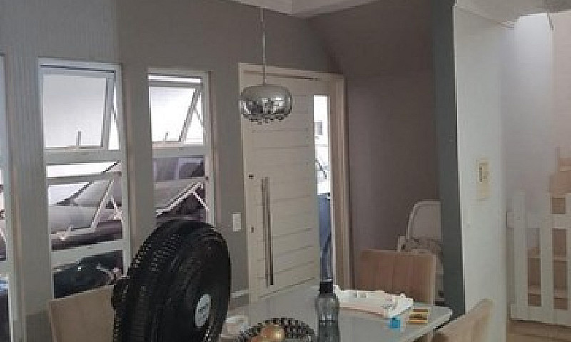 Alugo Belíssima Casa...