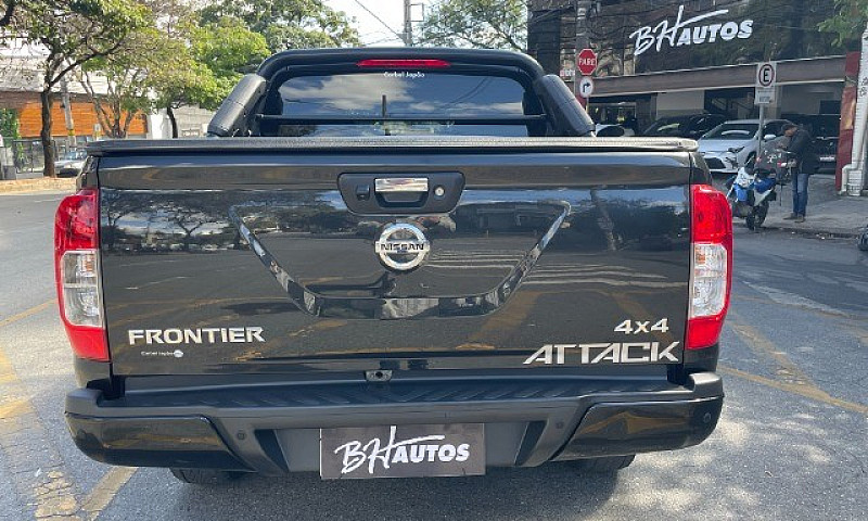 Nissan Frontier Atta...