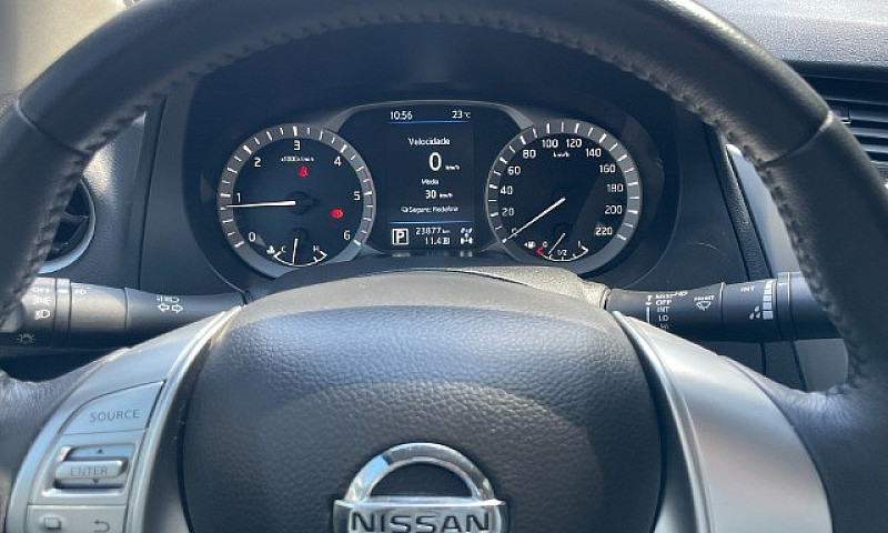 Nissan Frontier Atta...