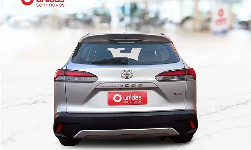 Toyota Corolla Cross...