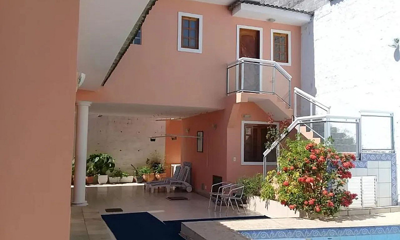 Casa De Condomínio P...