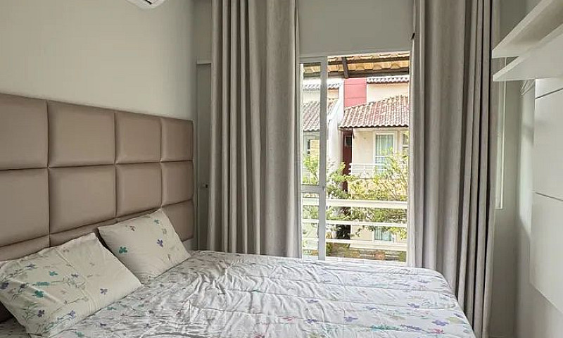 Casa Em Condomínio M...