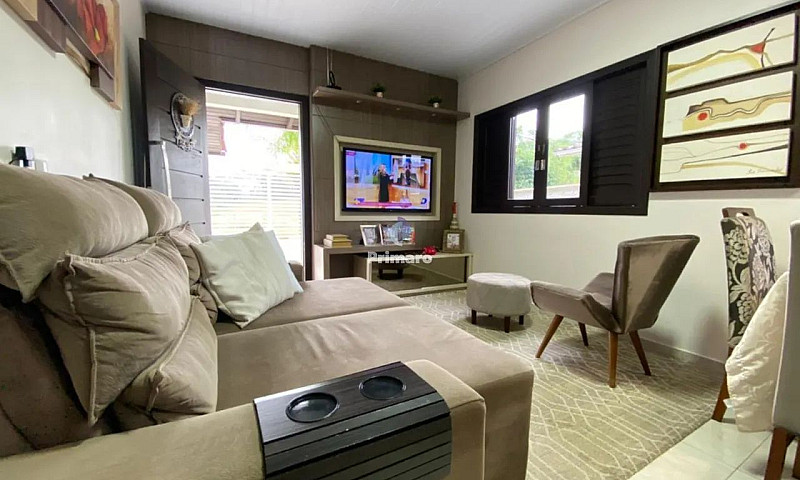Casa Com 3 Quartos 2...