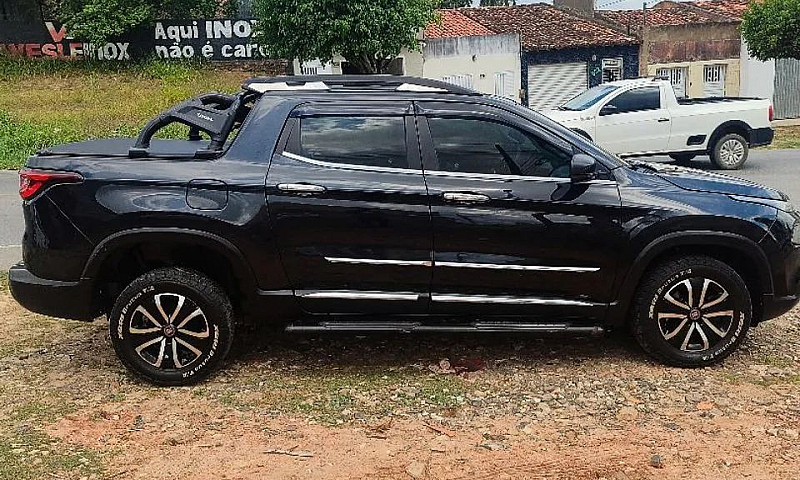 Fiat Toro Freedom 1....