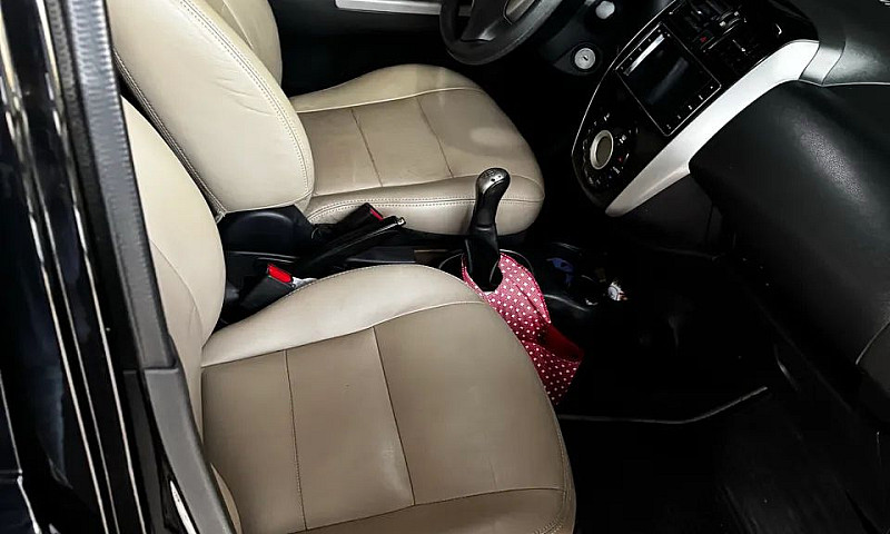 Nissan March Sl 1.6 ...