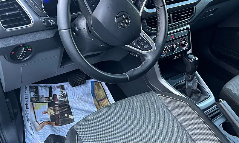 Volkswagen T-Cross 1...