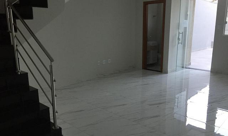 Casa Com 3 Quartos À...