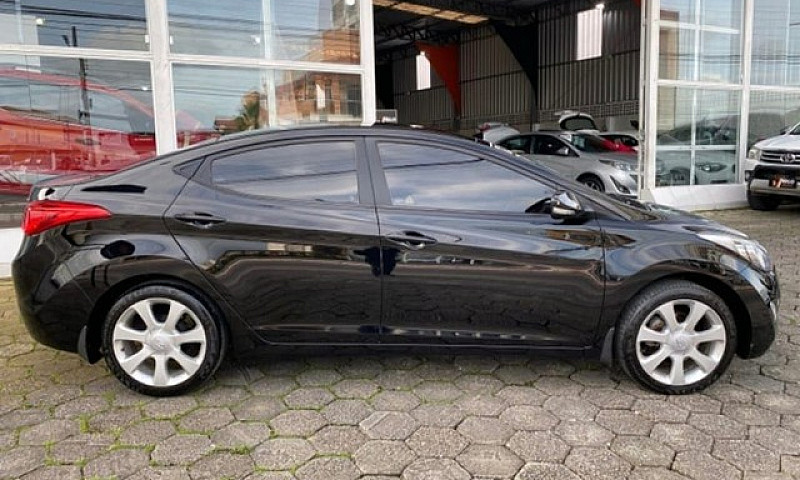 Elantra 1.8 16 2012...