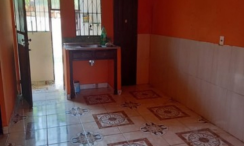Aluga-Se Casa...