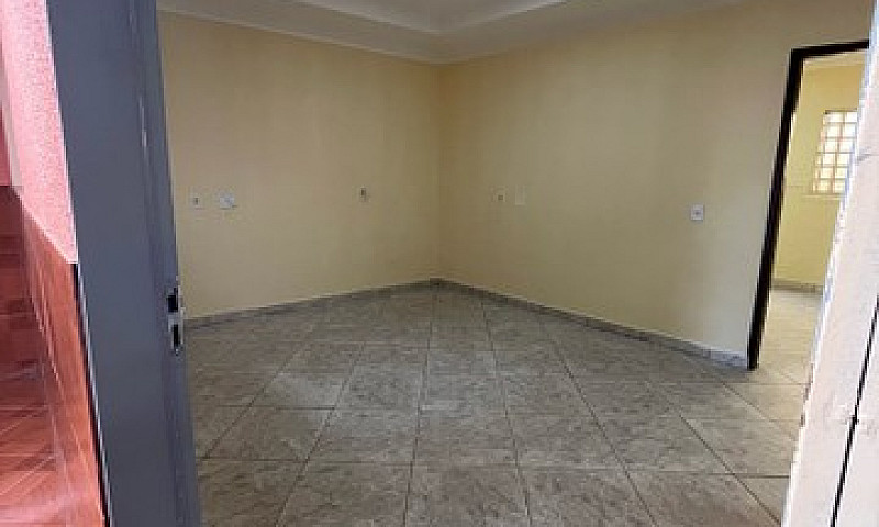 Aluga-Se Casa ...